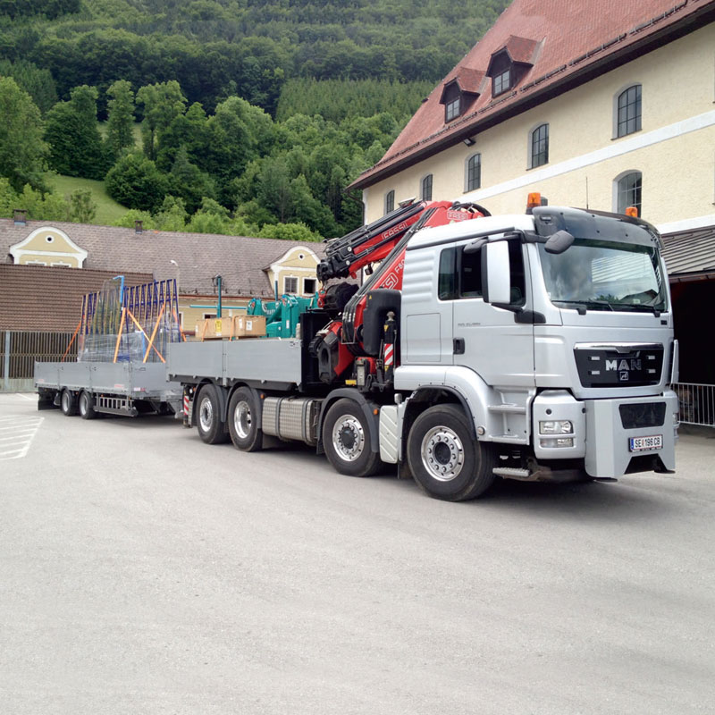 LKW Kranwagen Spezial-Tieflader